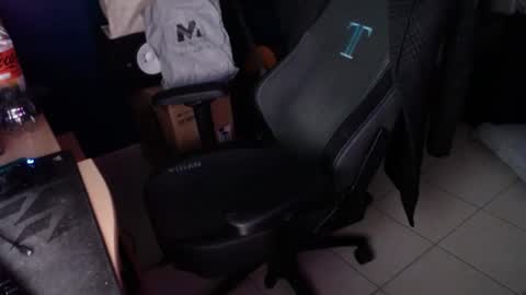 Snapshot of captain_fatcock chatting on February 28, 2025, 3:15 am captain_fatcock online show from February 28, 2025, 3:15 am