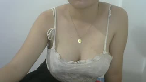 captivating_kyln4u online show from December 22, 2024, 10:04 pm