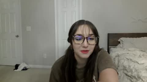 caraaawesley online show from March 5, 2026, 1:56 am