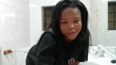 Snapshot of caramelbbe chatting on May 27, 2026, 7:22 pm fifi online show from May 27, 2026, 7:22 pm