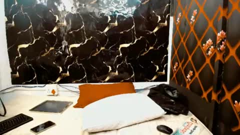 Snapshot of caramelminxx_ chatting on July 3, 2026, 8:21 am caramelminxx_ online show from July 3, 2026, 8:21 am