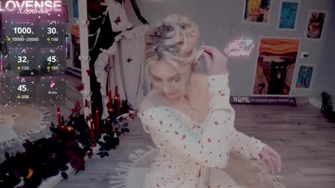 NONA    follow online show from November 8, 2025, 5:40 am