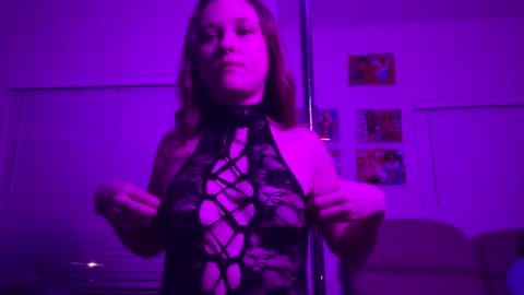 carelessbby10 online show from July 16, 2026, 4:18 am