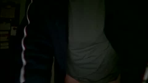 Caressluving online show from March 19, 2026, 5:44 am