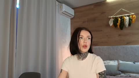 Snapshot of caressyourself chatting on February 10, 2025, 7:58 am caressyourself online show from February 10, 2025, 7:58 am