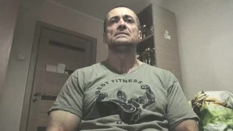 Laz online show from October 9, 2025, 9:35 pm