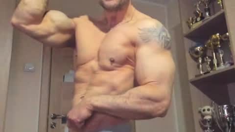 Laz online show from February 15, 2026, 11:23 pm