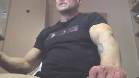 Laz online show from April 7, 2026, 1:55 pm