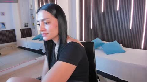 Carina online show from September 18, 2025, 12:40 pm