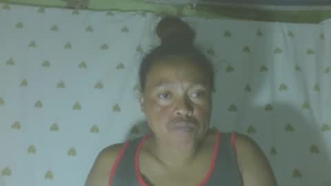 Snapshot of carinesexy69 chatting on January 16, 2026, 12:42 pm carinesexy69 online show from January 16, 2026, 12:42 pm