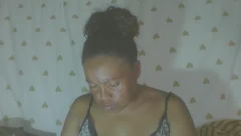 Snapshot of carinesexy69 chatting on February 7, 2026, 11:25 am carinesexy69 online show from February 7, 2026, 11:25 am