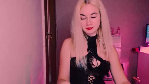 Carin online show from October 20, 2025, 7:14 pm