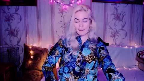 Carin online show from February 10, 2026, 7:18 pm