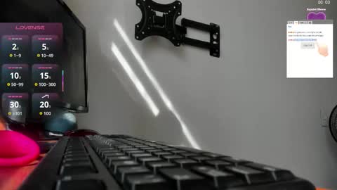 caritodior1 online show from October 8, 2025, 1:42 pm