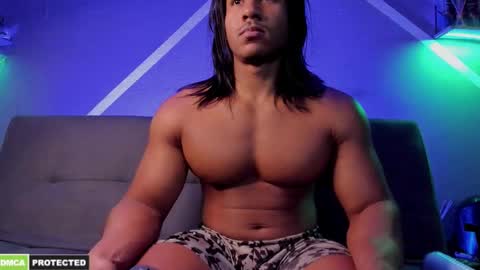 Snapshot of carl_smithh chatting on October 1, 2025, 3:23 am Carl online show from October 1, 2025, 3:23 am