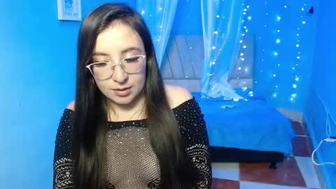 carla_999 online show from January 15, 2026, 5:05 pm