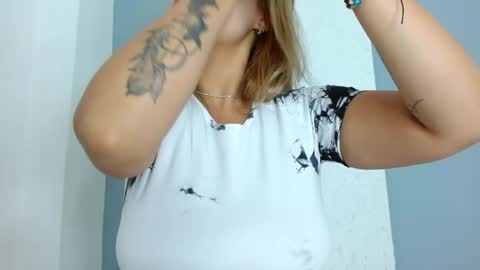 Carla online show from May 17, 2026, 12:23 pm
