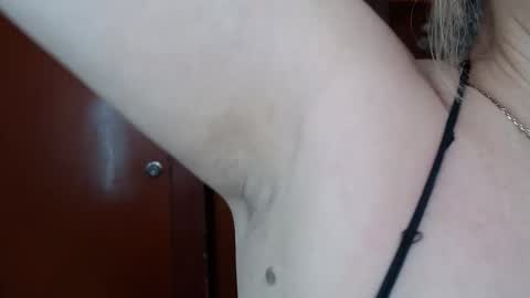 Carla online show from December 14, 2025, 12:54 pm