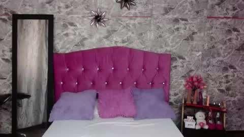 Carla naugthy  online show from January 20, 2025, 1:53 pm