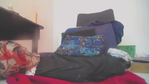 Snapshot of carla_prestige chatting on January 21, 2025, 8:21 pm carla_prestige online show from January 21, 2025, 8:21 pm