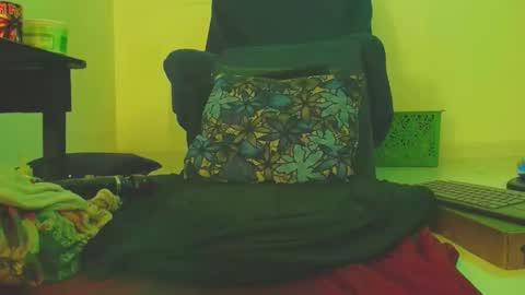 Snapshot of carla_prestige chatting on February 5, 2025, 10:01 pm carla_prestige online show from February 5, 2025, 10:01 pm