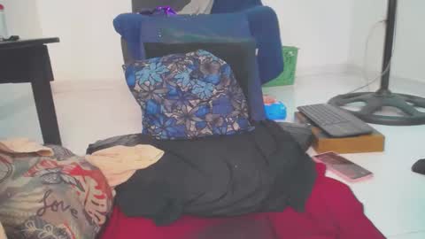 Snapshot of carla_prestige chatting on February 12, 2025, 5:26 pm carla_prestige online show from February 12, 2025, 5:26 pm