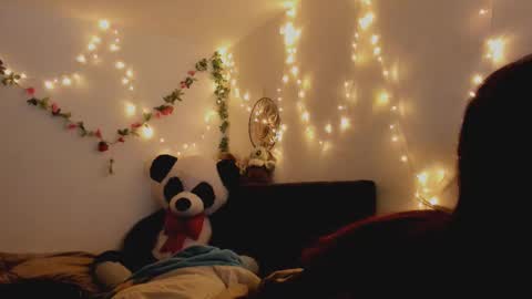 Carla online show from November 12, 2025, 12:00 am