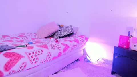 Carla Wet18 online show from September 28, 2025, 1:16 pm