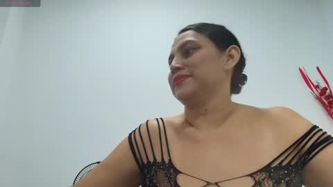 carlaantonellii online show from May 14, 2026, 8:37 pm