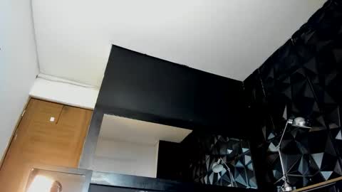 carlamarrinson online show from April 28, 2026, 4:28 am