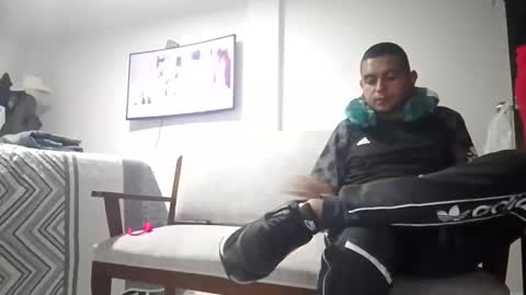 Snapshot of carlandelli1 chatting on February 18, 2026, 3:35 am carlandelli1 online show from February 18, 2026, 3:35 am