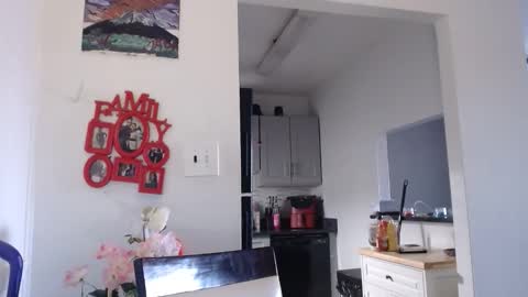 Carlie online show from April 5, 2026, 12:02 pm