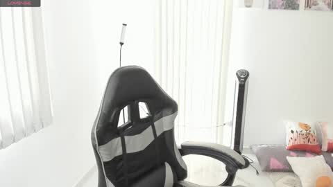 Snapshot of carlin1511 chatting on April 28, 2026, 6:35 pm carlin1511 online show from April 28, 2026, 6:35 pm