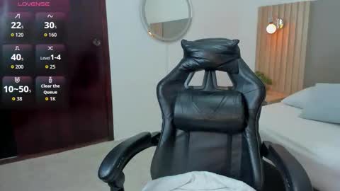 C A R L I N A online show from February 13, 2026, 1:07 pm