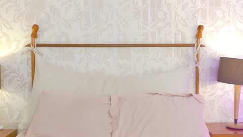 Snapshot of carline_jones chatting on February 28, 2026, 11:33 am Carline online show from February 28, 2026, 11:33 am