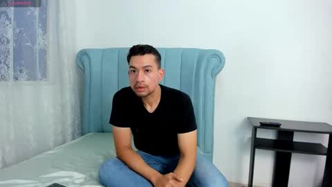 Snapshot of carloholmes chatting on November 14, 2025, 11:53 am Carlos online show from November 14, 2025, 11:53 am