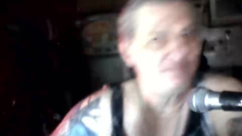 carlos712009 online show from June 5, 2026, 6:31 am
