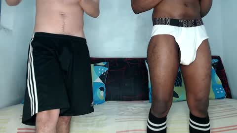 Snapshot of carlos_bigger chatting on December 12, 2024, 4:15 am Carlos online show from December 12, 2024, 4:15 am