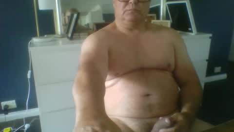 carltonfc07 online show from February 3, 2025, 4:25 am