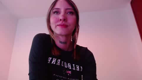 Snapshot of carmennrusso chatting on February 26, 2025, 12:05 am carmennrusso online show from February 26, 2025, 12:05 am