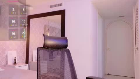 Snapshot of caro_adams1 chatting on February 11, 2026, 11:04 am caro_adams1 online show from February 11, 2026, 11:04 am