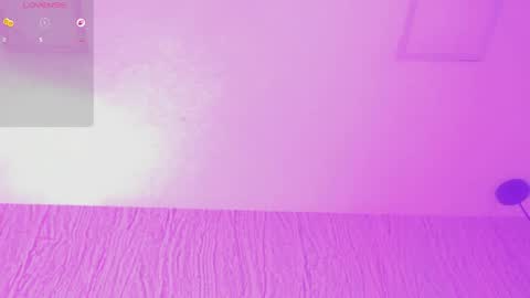 Snapshot of caro_duval chatting on April 26, 2026, 10:35 am Caro online show from April 26, 2026, 10:35 am