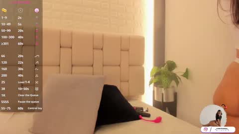    online show from September 10, 2025, 11:32 am