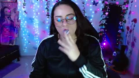 Carolina online show from April 14, 2026, 10:49 pm