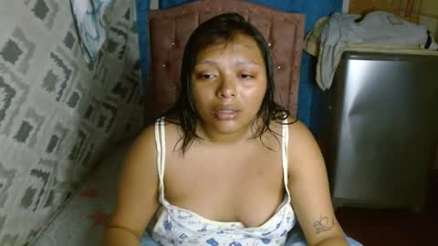 Snapshot of carol_lil1 chatting on February 18, 2026, 6:37 pm carol_lil1 online show from February 18, 2026, 6:37 pm