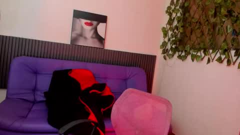 Snapshot of carole_ks chatting on September 17, 2025, 3:30 am Carole ks online show from September 17, 2025, 3:30 am