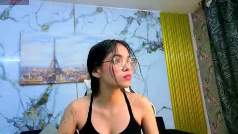 Snapshot of carolina11_pm chatting on July 5, 2026, 12:50 am CAROLINA online show from July 5, 2026, 12:50 am