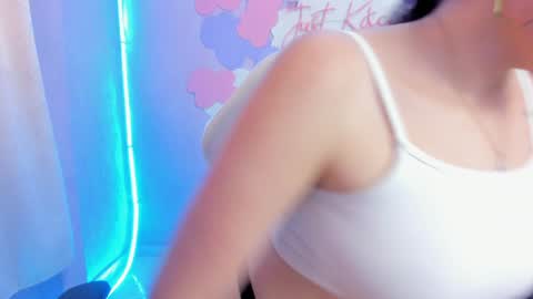 Snapshot of carolina_latinlady chatting on January 20, 2025, 6:43 pm Carolina online show from January 20, 2025, 6:43 pm