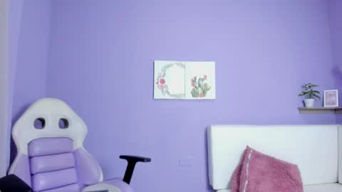 Snapshot of carolina_latinlady chatting on March 1, 2025, 12:07 am Carolina online show from March 1, 2025, 12:07 am