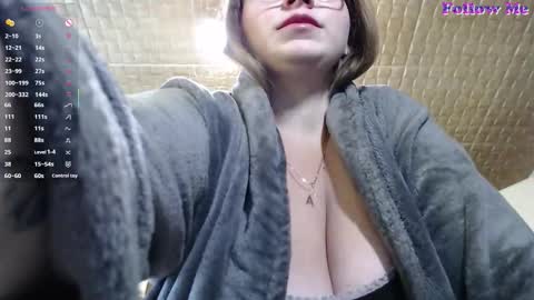 carolinadiamond online show from October 15, 2025, 10:26 am